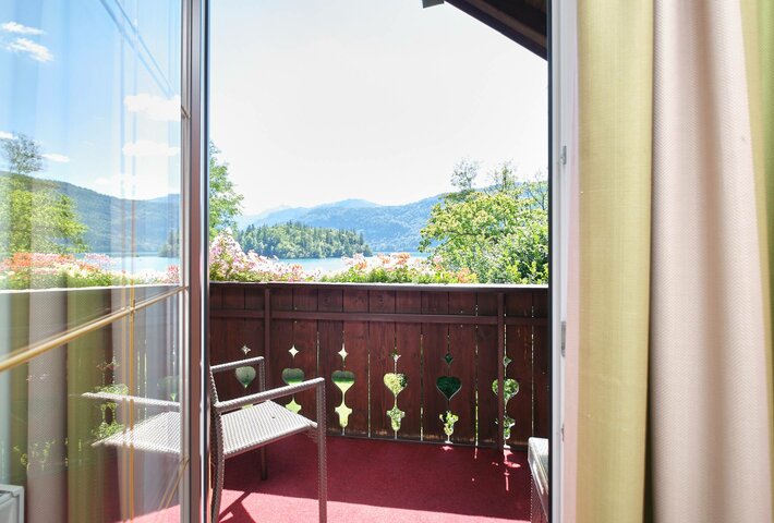 Einzelzimmer am Wolfgangsee · komfortabel mit Balkon