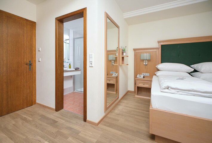 Hotel direkt am See Salzkammergut · Einzelzimmer buchen